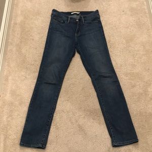 Levi’s 312 shaping slim jeans